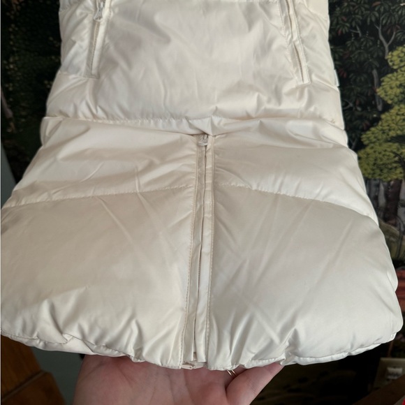 Baby Gap- down zipper snow onesie - Picture 3 of 7